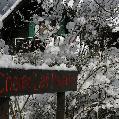 Bed & Breakfast Chalet Les Pelerins 2*